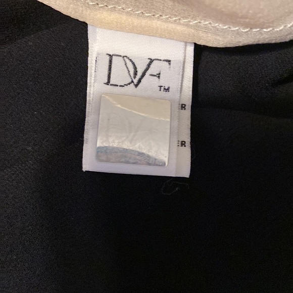 Women’s Diane vonFustenberg long sleeved top. Black and cream. Size 6 - Picture 5 of 7